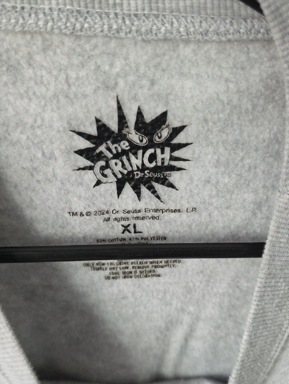 Dr. Seuss Gray Sweatshirt with Green Grinch & Brown Max Graphic - Picture 2 of 3